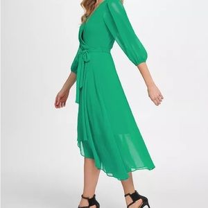 Green DKNY Balloon-Sleeve Faux-Wrap Dress 👗